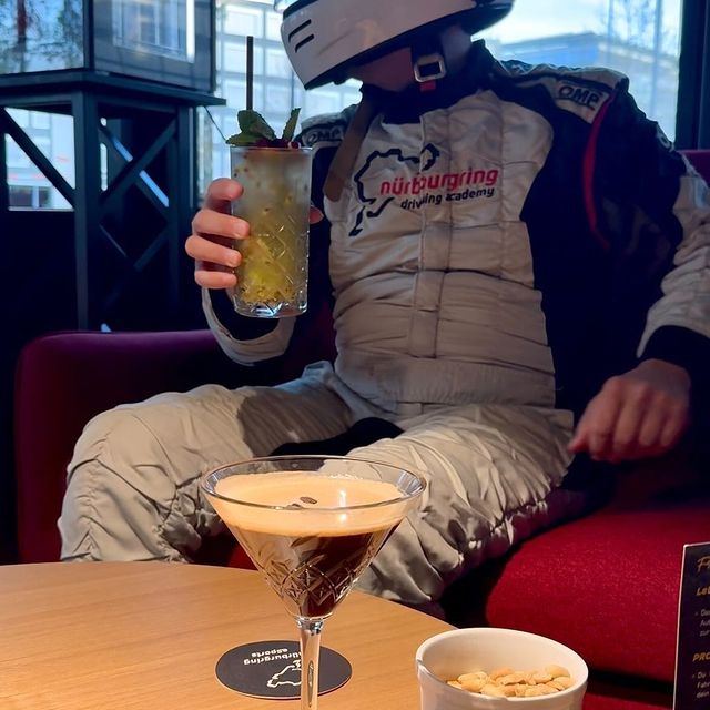 Serving up speed and passion in every sip! 🏁🍹 Rev up your taste buds with our electrifying passion fruit cocktail, the perfect fuel for champions at the Nürburgring eSports Sim-Racing Lounge & Bar 🔥 
-
#RaceToRefreshment #NürburgringeSports #SimRa...